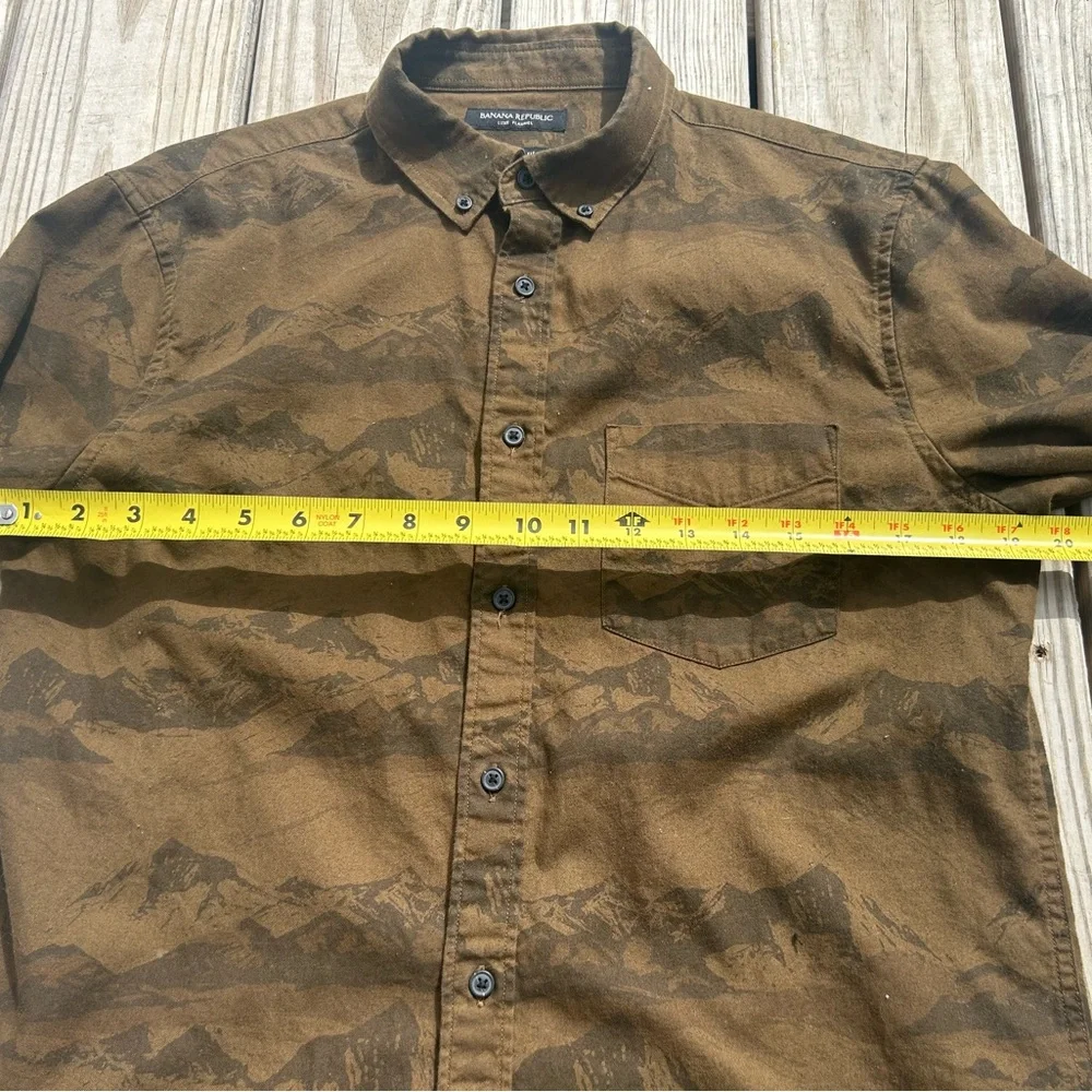 Banana Republic Men's‎ Brown Mountain  Untucked Slim Fit Flannel Shirt SIZE M